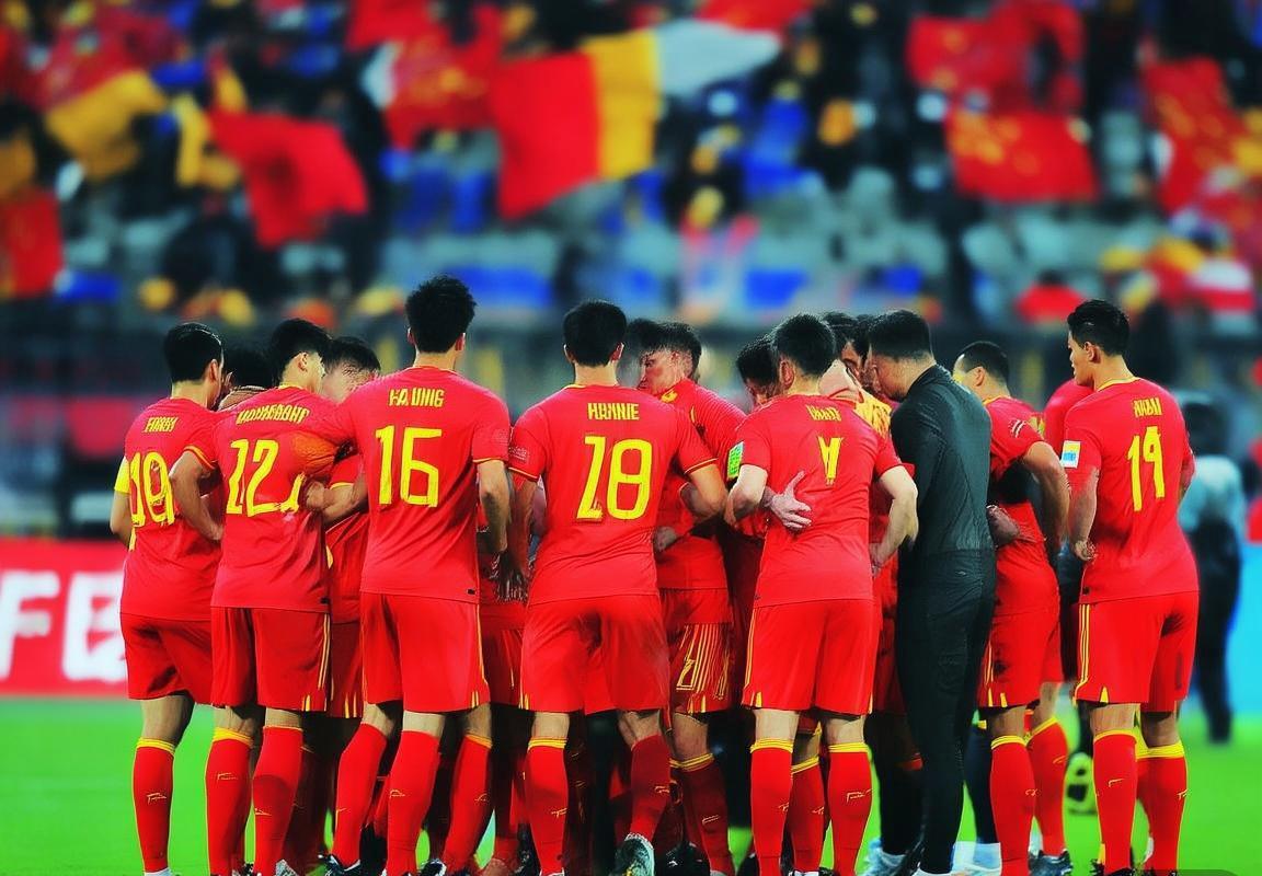 国足迎战香港:激情交锋,锋线对决防守考验