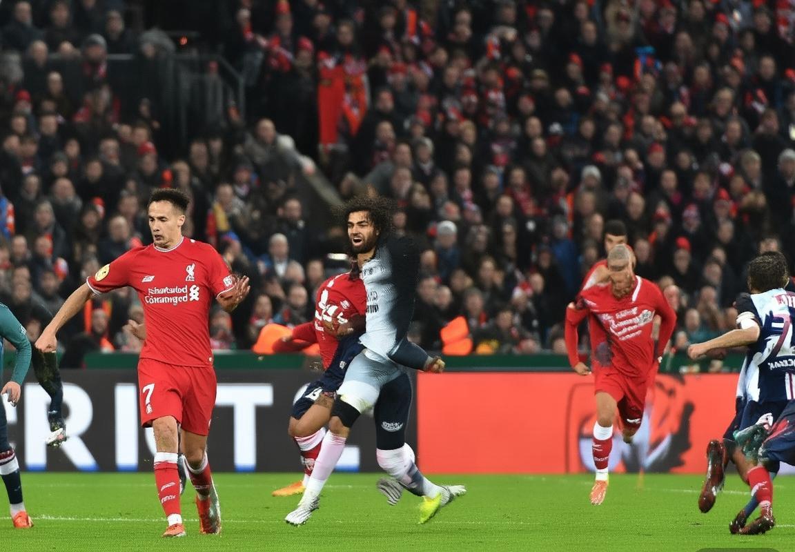 巴黎利物浦欧冠巅峰对决：战术火花与球星风采