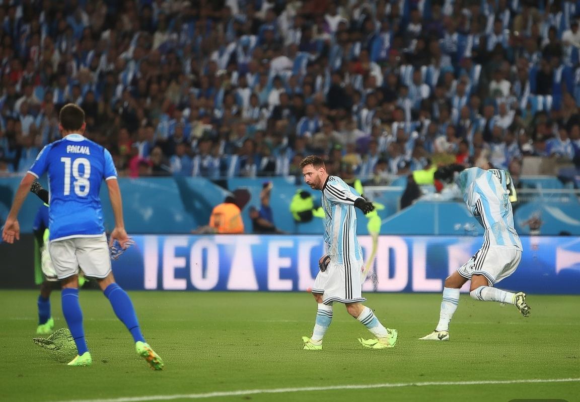 梅西迪玛利亚双星闪耀，阿根廷逆转意大利经典对决回顾(图2)