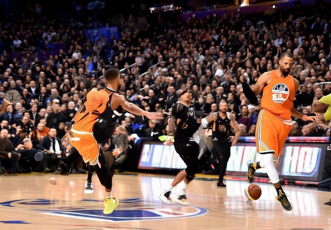 2018NBA勇士对快船经典对决回顾：库里莱昂纳德巅峰之战(图2)