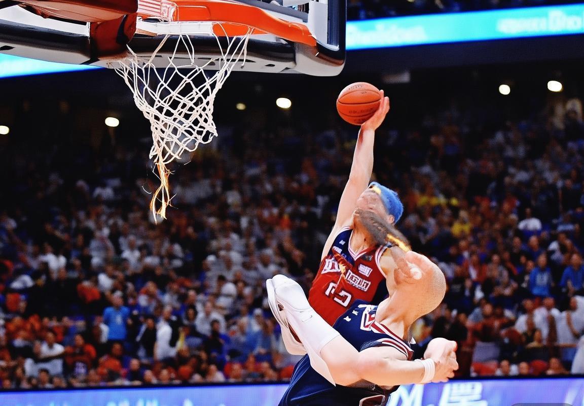 2016年CBA季后赛辽疆对决经典回顾：巅峰对决精彩瞬间(图3)